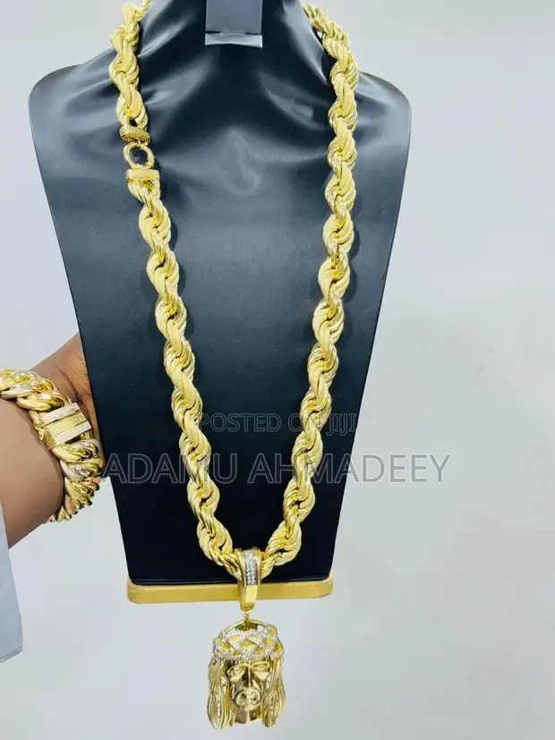 CEO Made Gold Necklace - 18k Gold, Diamond Pendant - 1