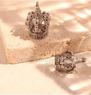 Royal Crown Pendant Necklace - Gold/Silver Plated Stainless Steel