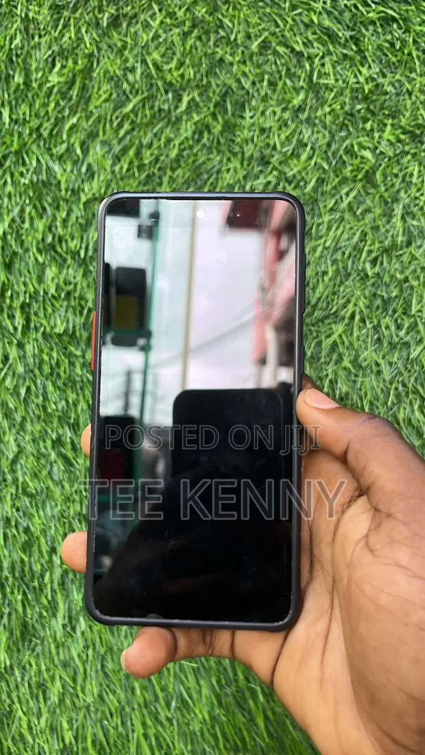 Apple iPhone X 256GB Gray (UK Used) - 1