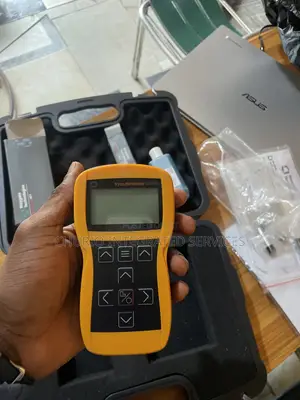 Krautkramer DM5E Ultrasonic Thickness Gauge