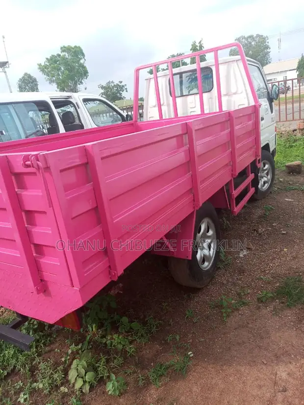 Toyota Dyna 100 Truck - 1