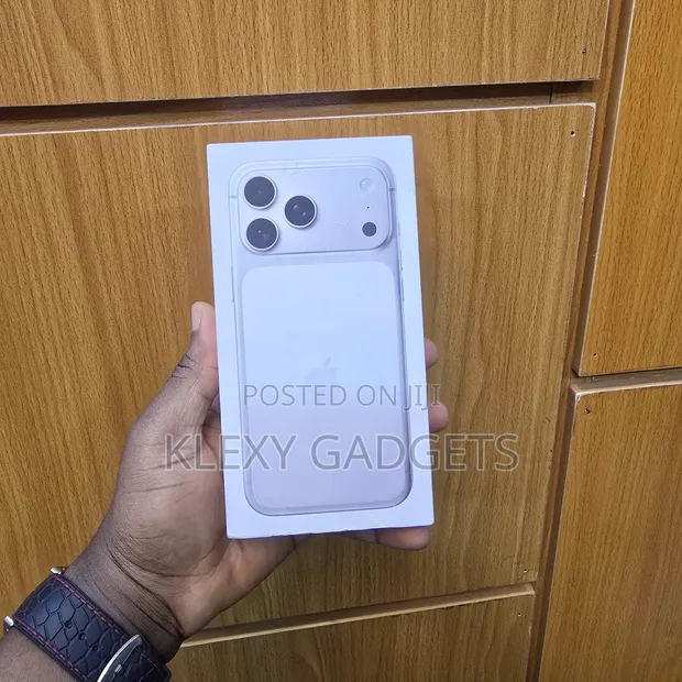 New Apple iPhone 17 Pro Max 512GB Silver - 1