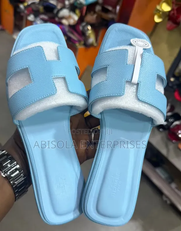 Hermes Oran Style Flat Slide Sandals - 1