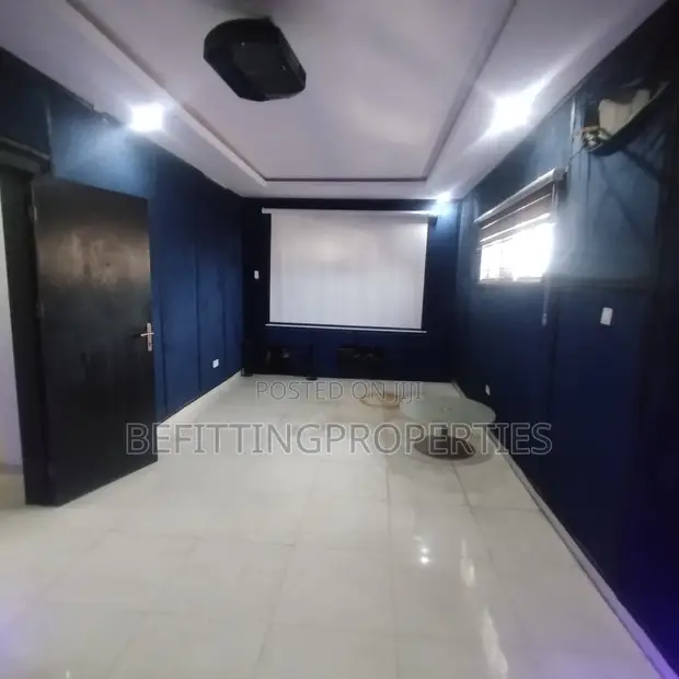 Gidan Girma Mai Dakuna 6 Da Pool & Gym A Pinnock Estate, Lekki - 1