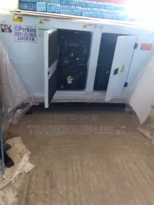 Perkins 100KVA Mai Jinjirin Wutar Lantarki (Soundproof Diesel Generator)