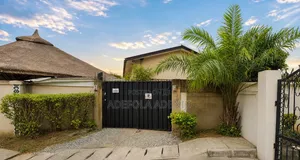 Six Waterfront Townhouses Ikoyi S.W