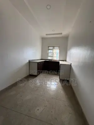 Babban Gida Mai Dakuna 7 da Penthouse a Katampe Extension