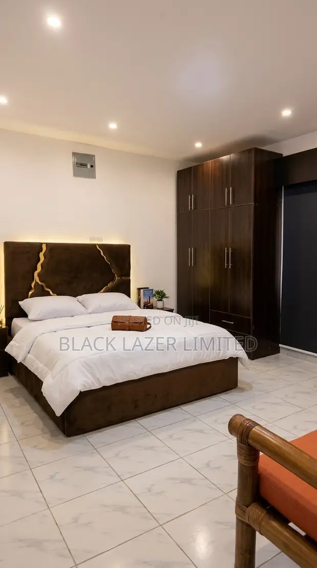 3 Bedroom Apartment for Short Let in Brains and Hammers City, Lifecamp - 1