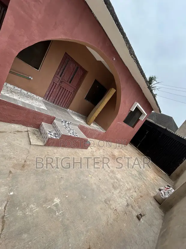 Furnished 1-Bedroom Block of Flats in Ayobo for Rent - 1