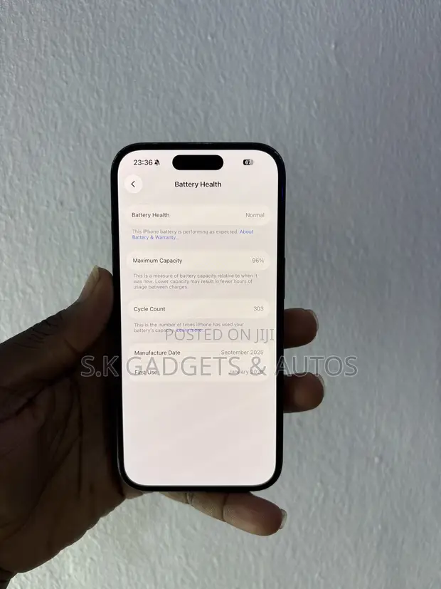 Apple iPhone 16 128GB Black - 1