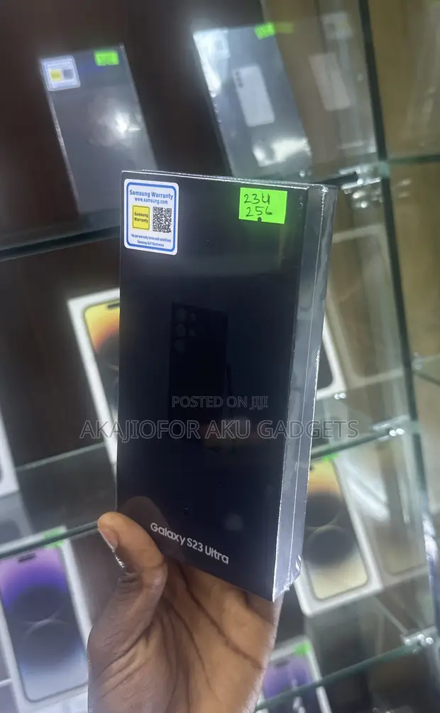 New Samsung Galaxy S23 Ultra 256GB Black - 1