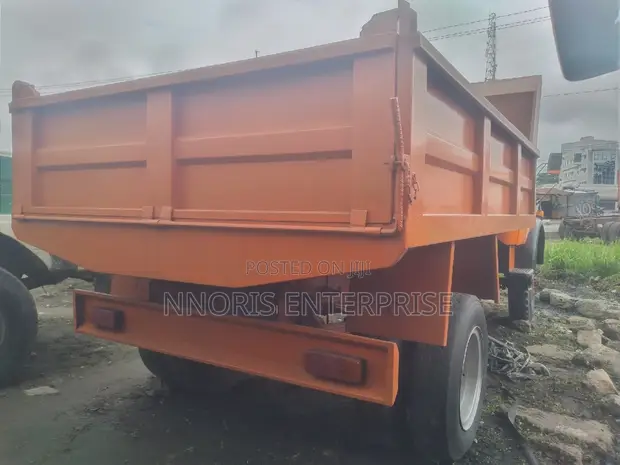 Mercedes-Benz 911 Tipper 4x4 Auxiliary - 1