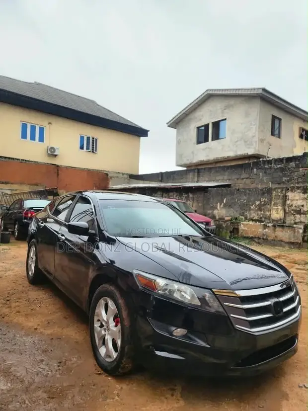 Honda Crosstour 2010 Black - 1