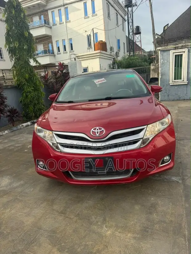 Toyota Venza 2013 Red - 1