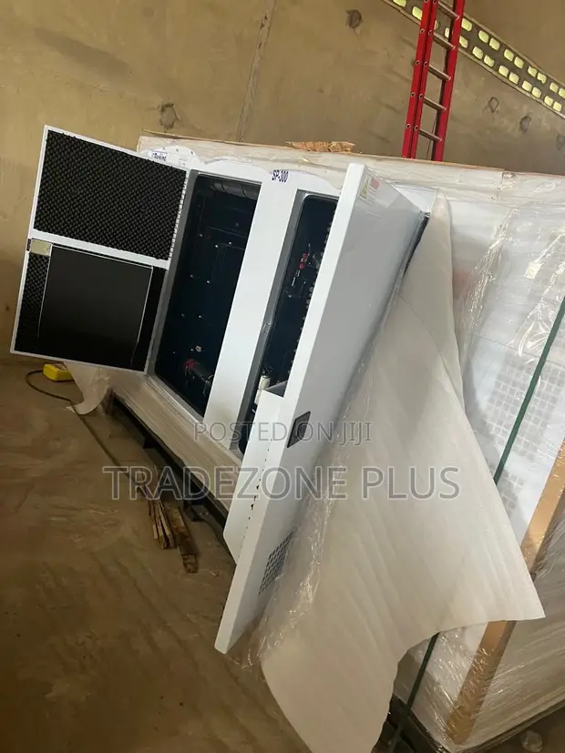 Perkins 300kVA Industrial Soundproof Generator - 1