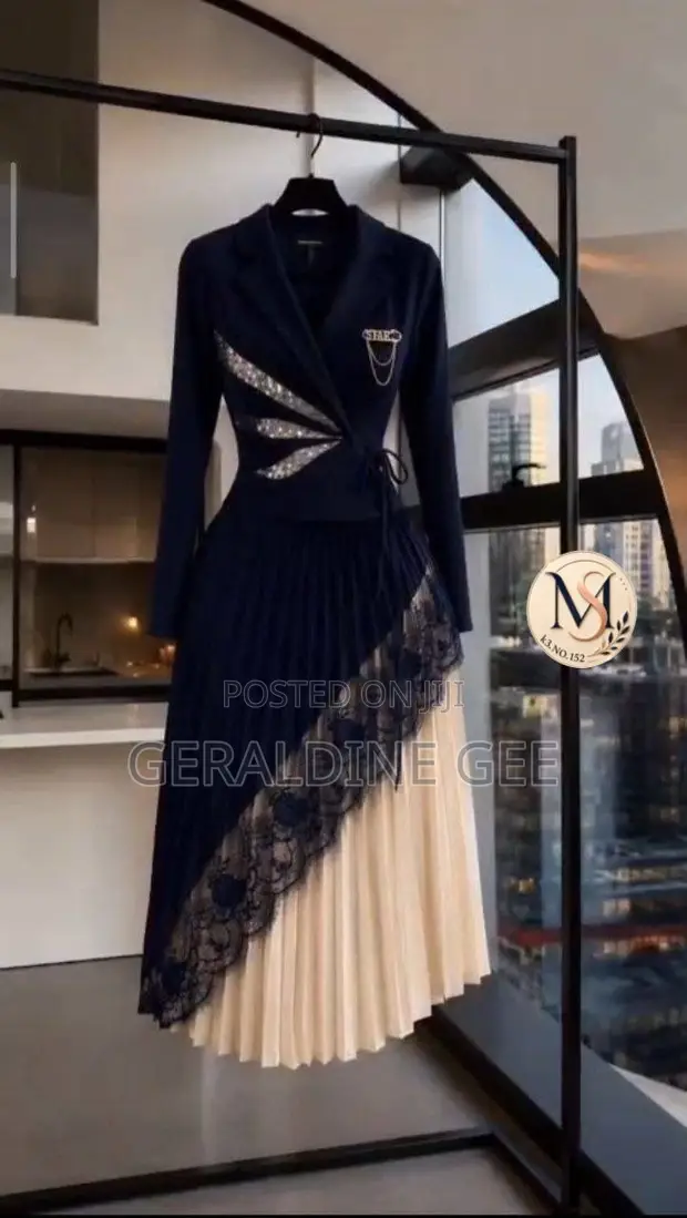 Louis Vuitton Kyakkyawar Kayan Jikin Gida 2-Piece - Na Mata Na Gargajiya - 1