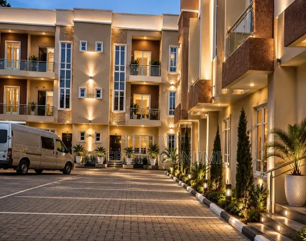 4-Bedroom Townhouse/Terrace in Victoria Court, Iyanganku for Sale - 1