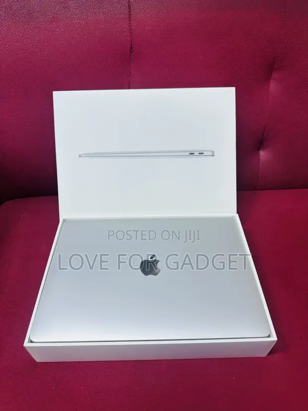 Apple MacBook Air 2020 M1 8GB RAM 256GB SSD - 1
