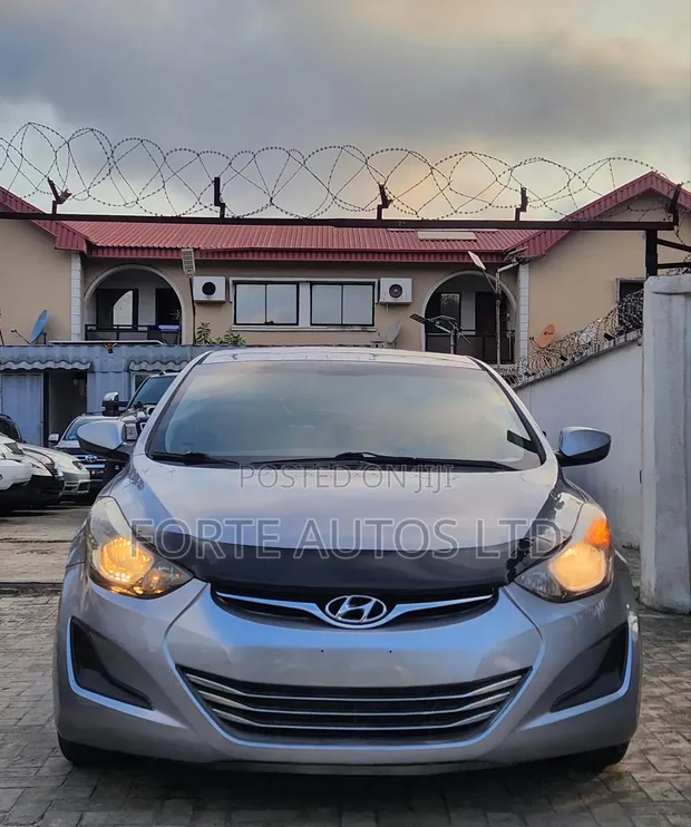 2014 Hyundai Elantra Limited Sedan - Gray - 1