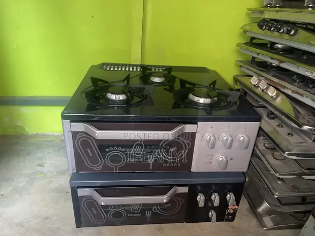 Rinnai 3-Burner Gas Cooker with Oven - 1