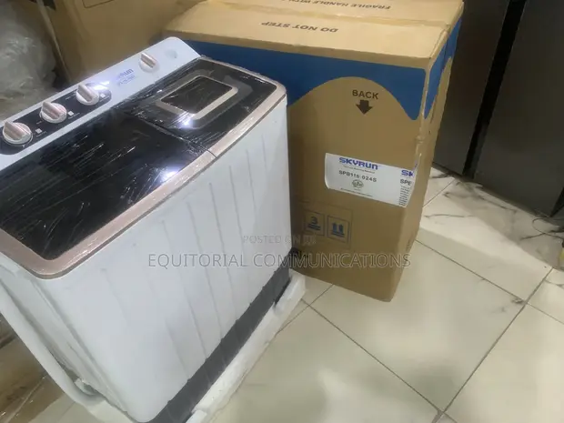 Skyrun 11kg Manual Twin Tub Washing Machine - 1