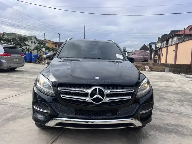 Mercedes-Benz GLE 350 2016 Black - 1