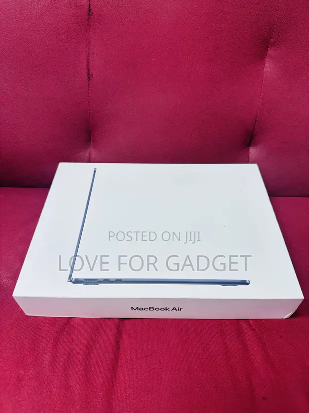 Apple MacBook Air 2022 M2 (8GB RAM, 256GB SSD) - 1