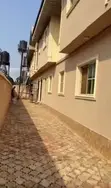 3-Bedroom Block of Flats don sayarwa a Benin City - 3