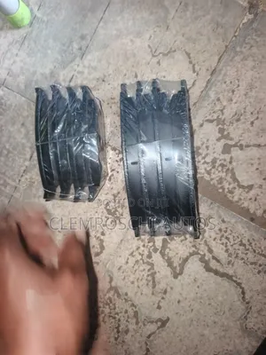 Sabon Gaban & Bayan Brake Pads na Cadillac Escalade 2015-2016