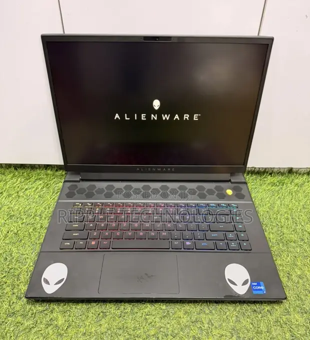 Alienware M16 R1 Laptop: Intel Core i7, 16GB RAM, 1TB SSD, RTX 4070 - 1