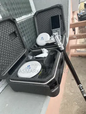 Qianxun V5 Differential GPS Base and Rover Set