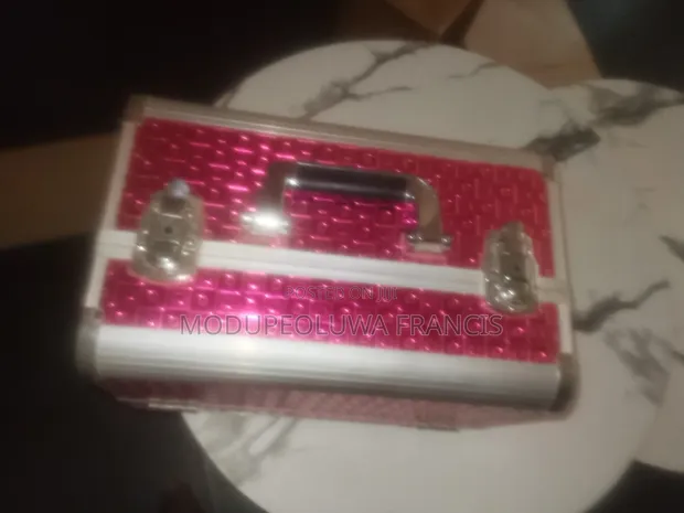 New Make Up Box - 1