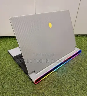 Alienware X15 R1 Laptop - 32GB RAM, Intel Core i9, 1TB SSD