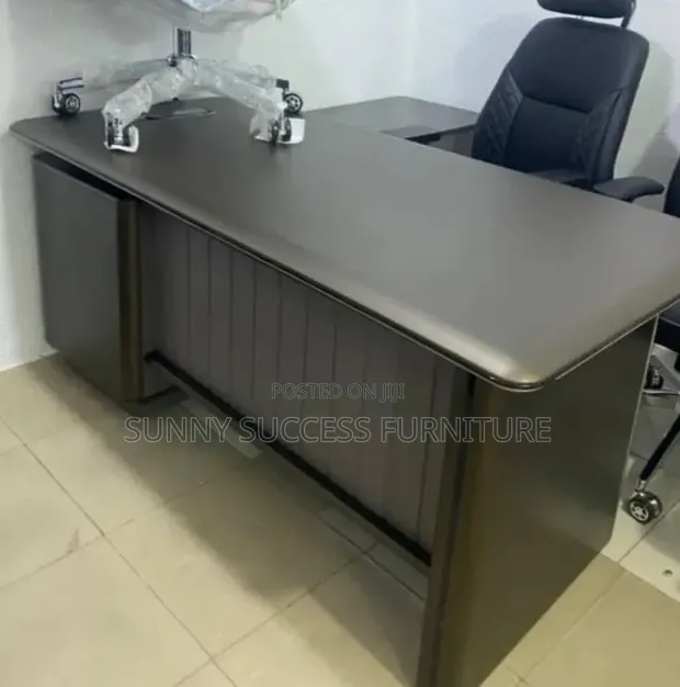 1.6m Premium Executive Office Table - 1