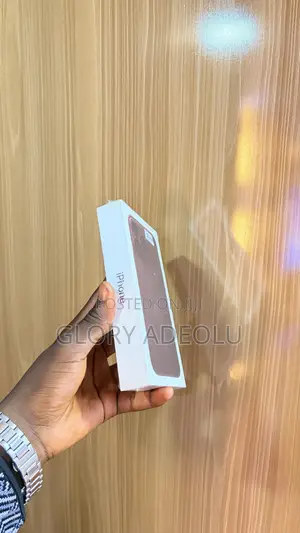 New Apple iPhone 18 Pro Max 256GB Purple