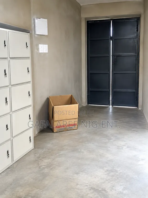 Mini Warehouse for Rent - Okota/Isolo Axis, Lagos - 1