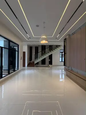 Gidan 4 Bedroom Mai Cikakken kayan sawa a Palm City, Lekki don Siyarwa