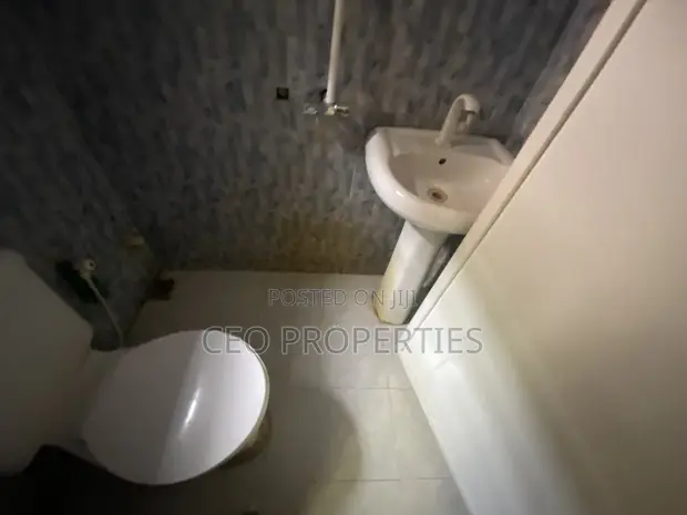 3-Bedroom Flat a Cikin Estate, Badore/Ado, Ajah Don Sawa - 1