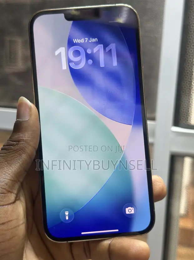 Apple iPhone 13 Pro Max 128GB Gold - 1