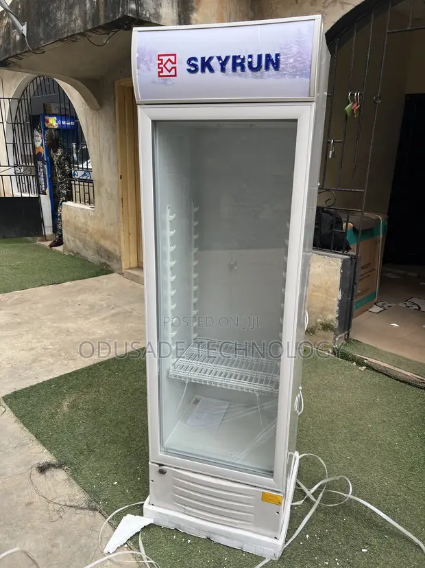 Skyrun SC228FN 228L Chiller - 1