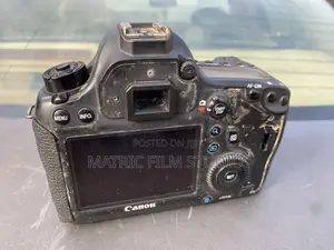 Canon EOS 6D Full-Frame DSLR Camera + 50mm f/1.8 Lens