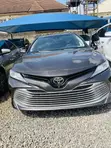 2018 Toyota Camry XLE FWD Silver - 5