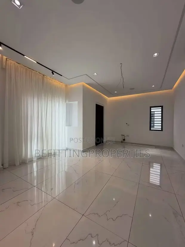 6 Bedroom Duplex House for Sale in Port Harcourt - 1
