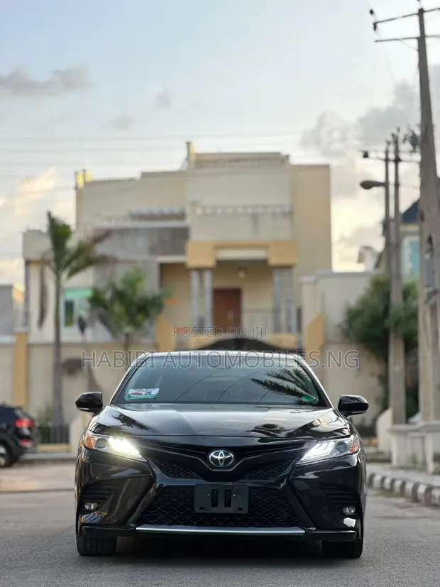 2020 Toyota Camry XSE V6 FWD - Foreign Used - 1