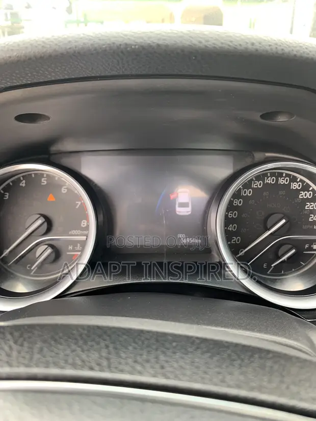 Toyota Camry XLE 2018 Grey - 1