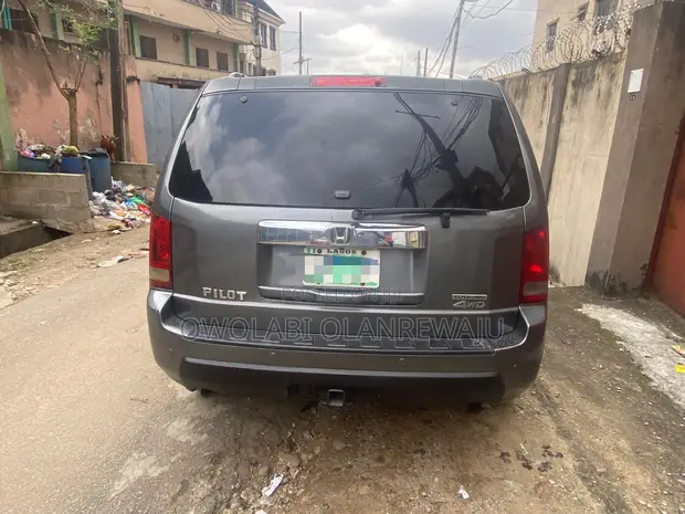 Honda Pilot 2010 Gray - 1