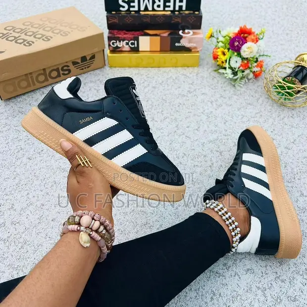 Original Adidas Sneakers - 1