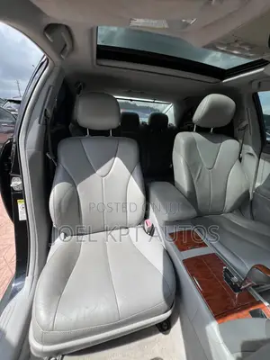 Toyota Camry 2011 Baki
