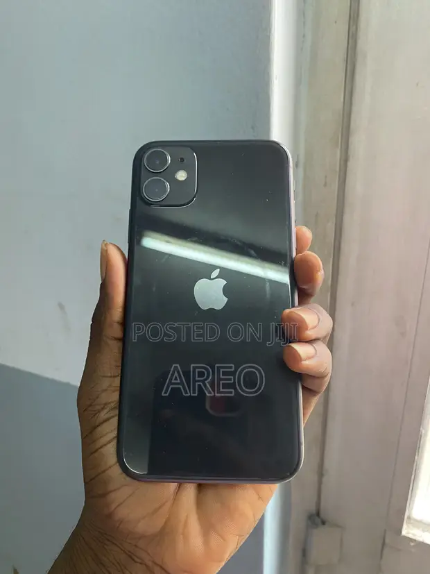 Apple iPhone 11 64GB Black - 1