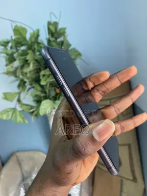 Apple iPhone 11 64GB Black
